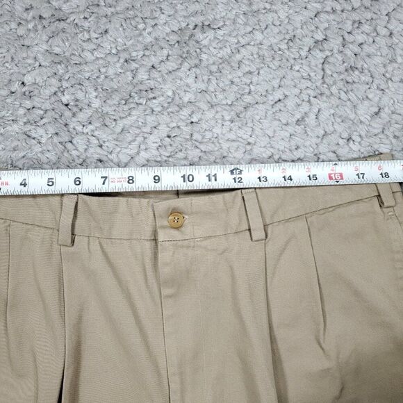 Bill's Khakis Original Twill M2P Classic Fit Pleated USA Men's Size 38 x 36 Tan - Picture 8 of 10